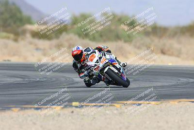 media/Oct-19-2024-CVMA (Sat) [[7df39c5a0d]]/Race 4-Formula Middleweight/